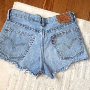 Light washed Levi’s shorts
